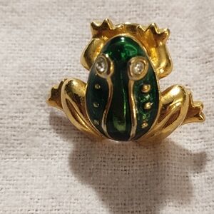 Vintage Avon Green Enamel And Gold Tone Frog Brooch